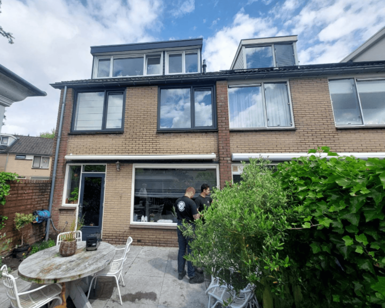 Het team van Brakké Bouw aan het werk